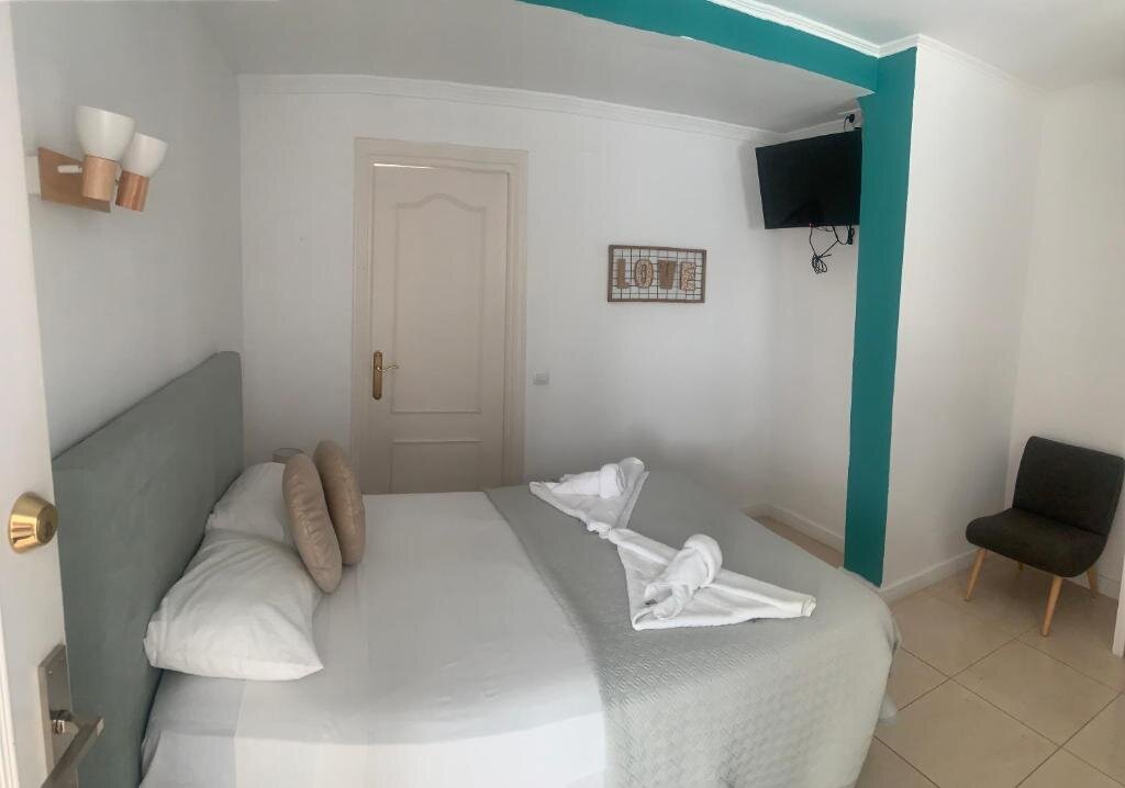 A few impressions of our rooms 3 - Casa los Pinos Calpe Playa